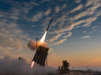 Hamas İsrail'e roketle saldırdı: Demir Kubbe alarm veriyor!