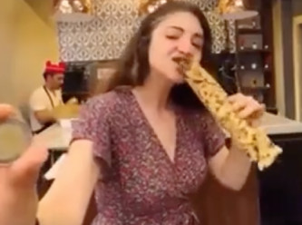 2 euro ile neler yediğini çeken turistin videosu gündem oldu