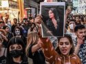 ABD'deki 'İran' protestosunda sürpriz isim