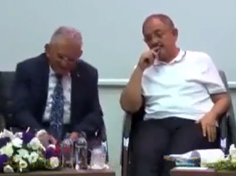 AKP’liler mikrofonu unuttu, skandal sözleri herkes duydu