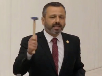 TBMM'de gergin dakikalar: Oturum kapatıldı