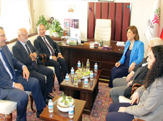 AKP'de HDP krizi büyüyor