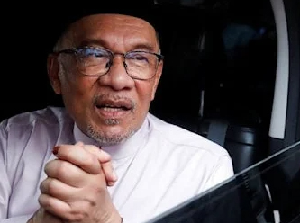 Malezya Başbakanı, lüks Mercedes makam aracı kullanmayacağını duyurdu