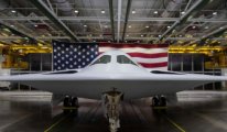 Pentagon sır gibi sakladığı yeni nesil hayalet bombardıman uçağını tanıttı