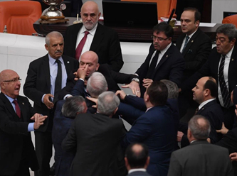 Meclis'te büyük kavga; İYİ Partili vekilin kalbi durdu