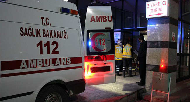 Antalya Havalimanı'nda gıda zehirlenmesi! 42 kişi hastaneye kaldırıldı
