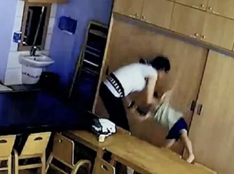 Kreşte skandal: 'Çocukları dolaba kapatıyorlarmış'