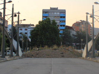 Kosova ile gerginliğe neden olan barikatlar kaldırılacak