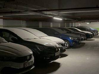 Çamlıca Camii’nin otoparkı Stokçuların mekanı olmuş