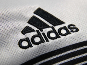 Dünya devi Adidas'ın genel merkezine polis baskını