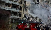 Ukrayna'da Rus füzesiyle vurulan apartmanda 20'den fazla ölü