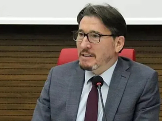 Mimarlık fakültesine atanan ilahiyatçı dekan istifa etti