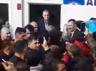 Para dağıtmak da yetmedi: Depremzedeler Erdoğan'ı yuhaladı