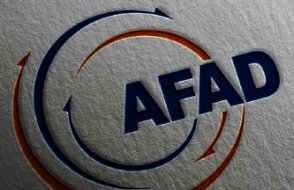 AFAD aracında 12 kilo kaçak altın, 188 cep telefonu yakalandı