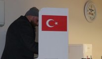 Yurt dışına kayıtlı seçmenler oy vermeye başladı
