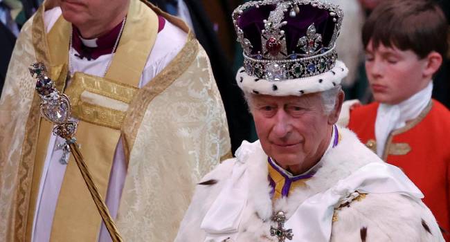 Kraliyet ailesinde beklenmedik görev değişikliği: Kral Charles tahttan çekilecek mi?