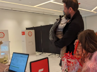 ABD’deki Türk seçmenler sandığa akın etti