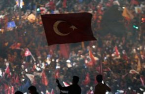Türkiye demokrasisini ve ekonomisini onarma şansını kaybetti