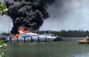 Arızalanan teknede önce yangın sonra patlama! Denize atlayarak kurtuldular