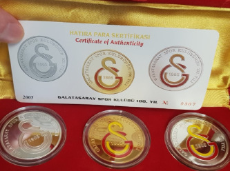 Galatasaray’ın şampiyonluğuna özel hatıra para basıldı