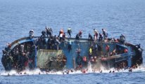 Okyanusta mülteci teknesi alabora oldu: 60 ölü
