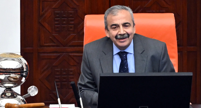 Sırrı Süreyya Önder’den Kılıçdaroğlu’na ‘Kanun Hükmü’ çağrısı: ‘Bu utancı engelleyin