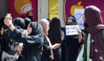 Taliban'dan kadın göstericilere şiddet