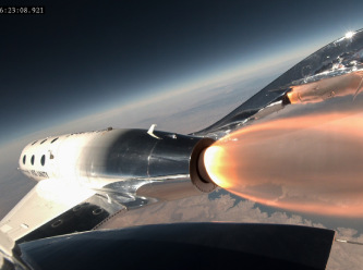 İlk kez bir anne-kız birlikte uzaya gidecek