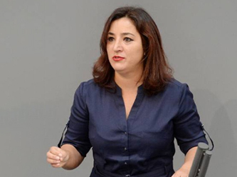 Skandal: Alman milletvekili Antalya Havalimanı'nda gözaltına alındı