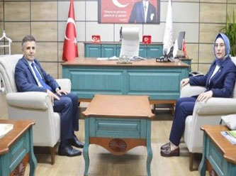 Kriz çıkartan fotoğraf: Önce paylaştı sonra sildi