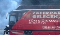 Ankara'ya yürüyüş başlatan Ümit Özdağ'ın otobüsünde yangın çıktı