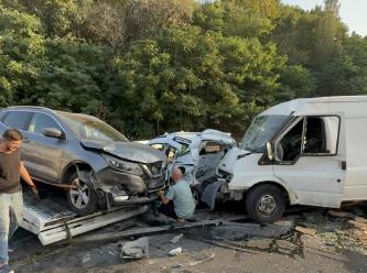 FSM Köprüsü’nde zincirleme kaza: 2’si ağır 5 yaralı