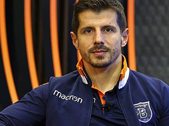 Başakşehir Emre Belözoğlu'nun görevine son verdi