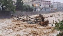 Yunanistan’da sel felaketi… Ülke tarihinin en şiddetli yağışı gerçekleşiyor