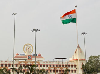 Hindistan, Kanada vatandaşlarına vizeleri askıya aldı