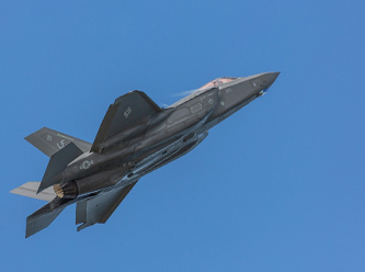 Doğu Akdeniz'de ABD uçağı düştü: 5 asker hayatını kaybetti