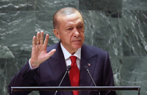 Erdoğan LGBT üzerinden prim yapmaya çalıştı, baltayı taşa vurdu