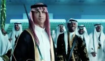 Ronaldo, Suudi Arabistan Milli Günü için 'bişt' ve kılıçla poz verdi