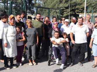 Depremzedelere eziyet bitmiyor: 'Bizi sokağa atıyorlar'