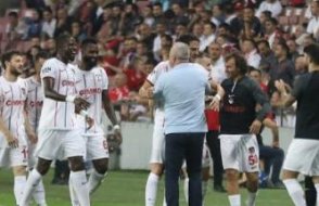 Gaziantep FK Sumudica ile coştu! Samsunspor’da kan kaybı sürüyor…