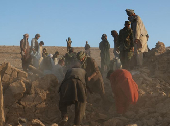 Afganistan 6.3'le sarsıldı