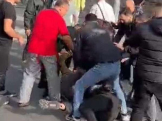 Kuryelerin 'James Bond gibi bakamazsın' kavgası: 3 gözaltı