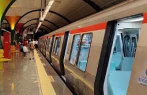 Bazı metro ve raylı sistemler İBB'den alınıp Bakanlık'a devredildi