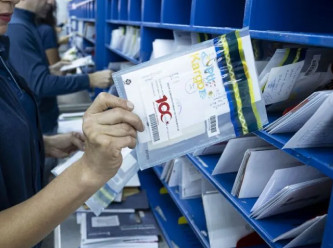 10 yıl önce ölen eşinden mektup geldi