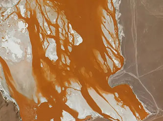 Uzaydan Dünyanın "kan gölleri" görüntülendi.