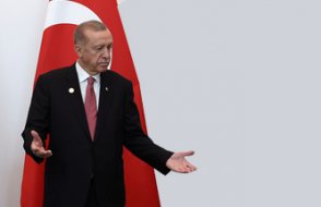 İktidar cephesinden peş peşe açıklamalar: 'AYM Erdoğan'ın yetkisini iptal etmedi'