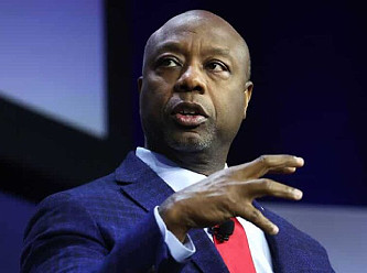 Trump'ın rakipleri bir bir çekiliyor: Şimdi de Tim Scott