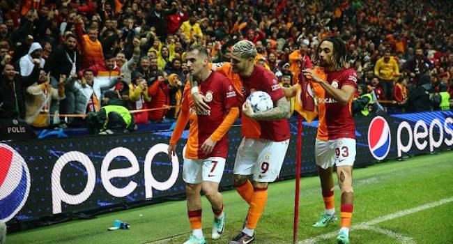 Galatasaray Manchester United maçında gol yağmuru
