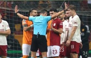 Galatasaray-Manchester United maçında tartışmalı kararlar! Penaltı ve ofsayt…