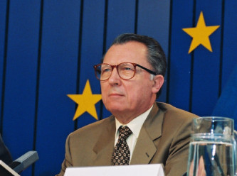 Birleşik Avrupa'nın mimarlarından Delors 98 yaşında öldü